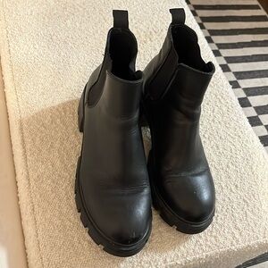 Steve Madden Classic Black Leather Boots